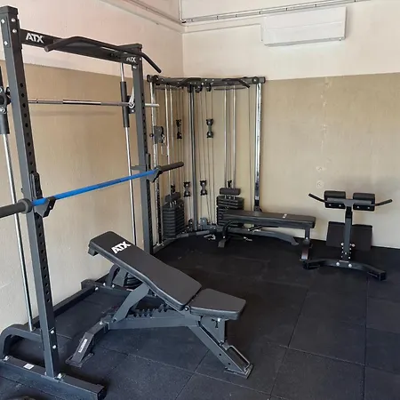 Lv House & Gardens Apartment *