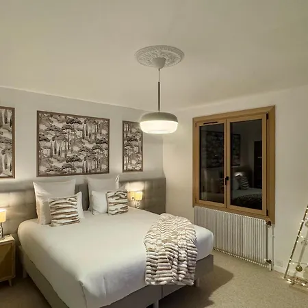 Lv House & Gardens Apartment