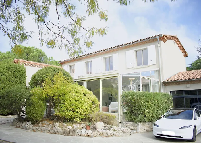 Apartament Lv House & Gardens