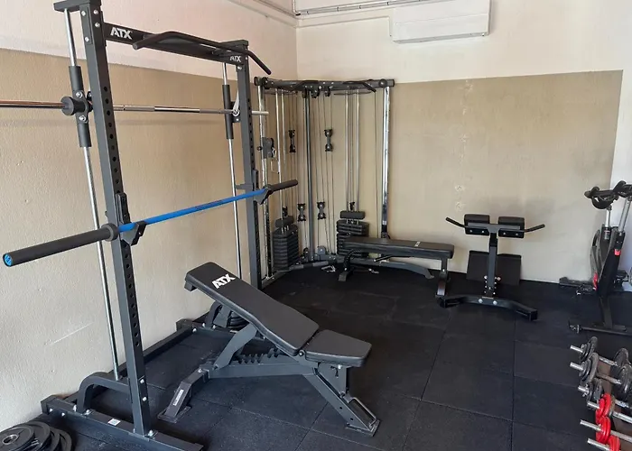 Lv House & Gardens Apartament *