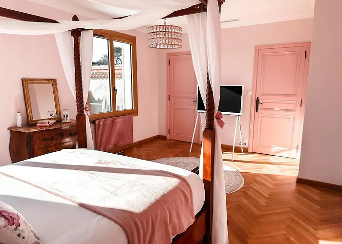 Lv House & Gardens アパート