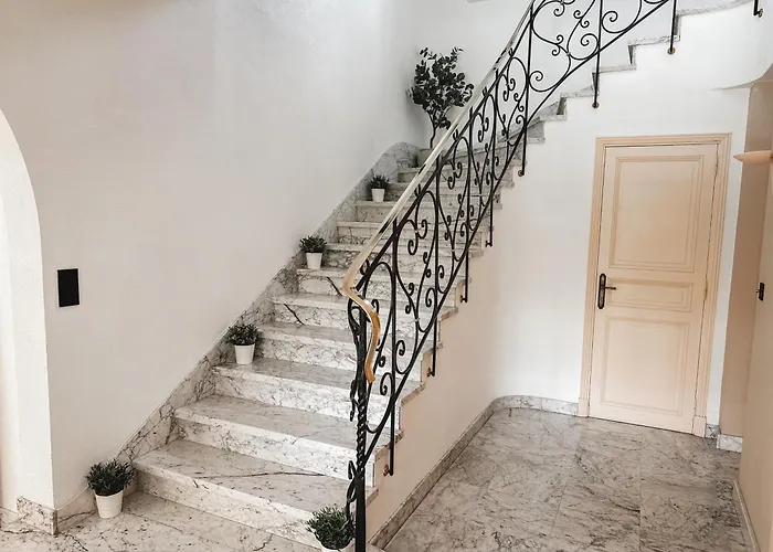 Lv House & Gardens Apartament