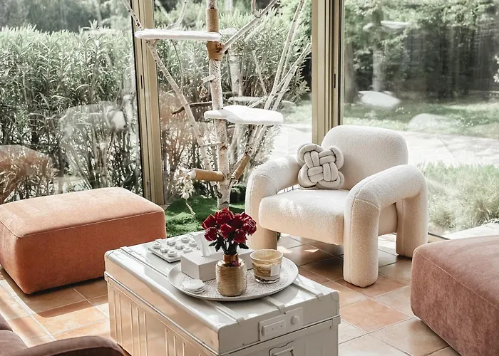 Lv House & Gardens Apartament *