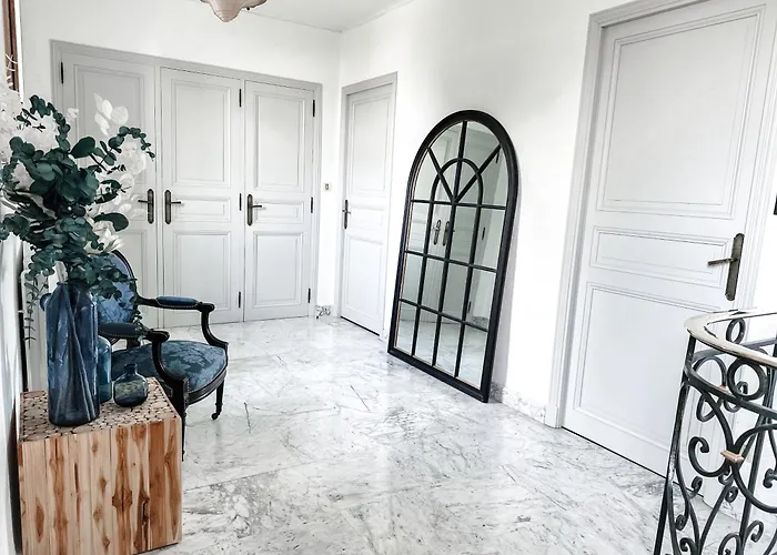 Lv House & Gardens Carcassonne