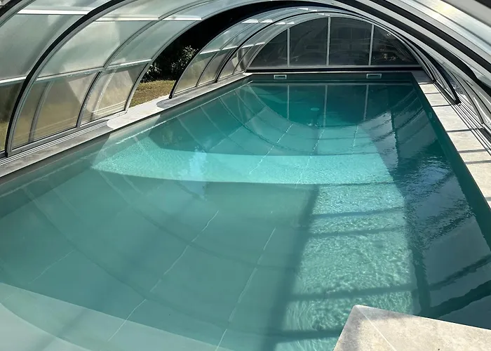 Lv House & Gardens *